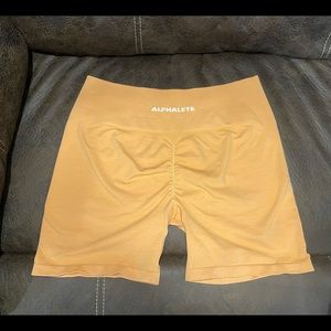 Amplify shorts in cheeky coral